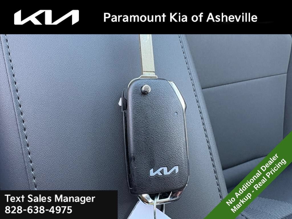 New 2026 Kia Niro LX FWD image 28