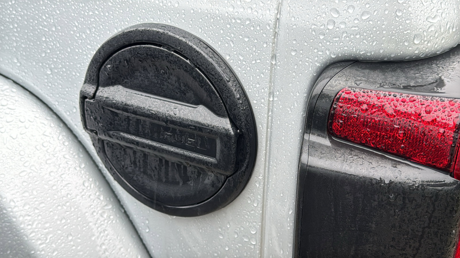 Used 2024 Jeep Wrangler Sahara w/ Technology Group image 15