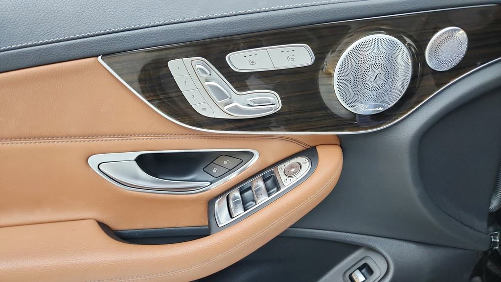Used 2020 Mercedes-Benz C 300 Cabriolet image 27