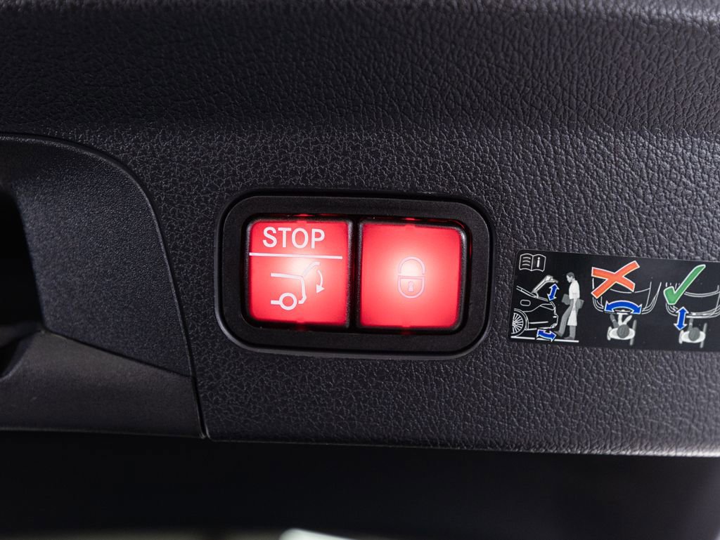 Used 2025 Mercedes-Benz GLE 450 4MATIC Coupe image 34