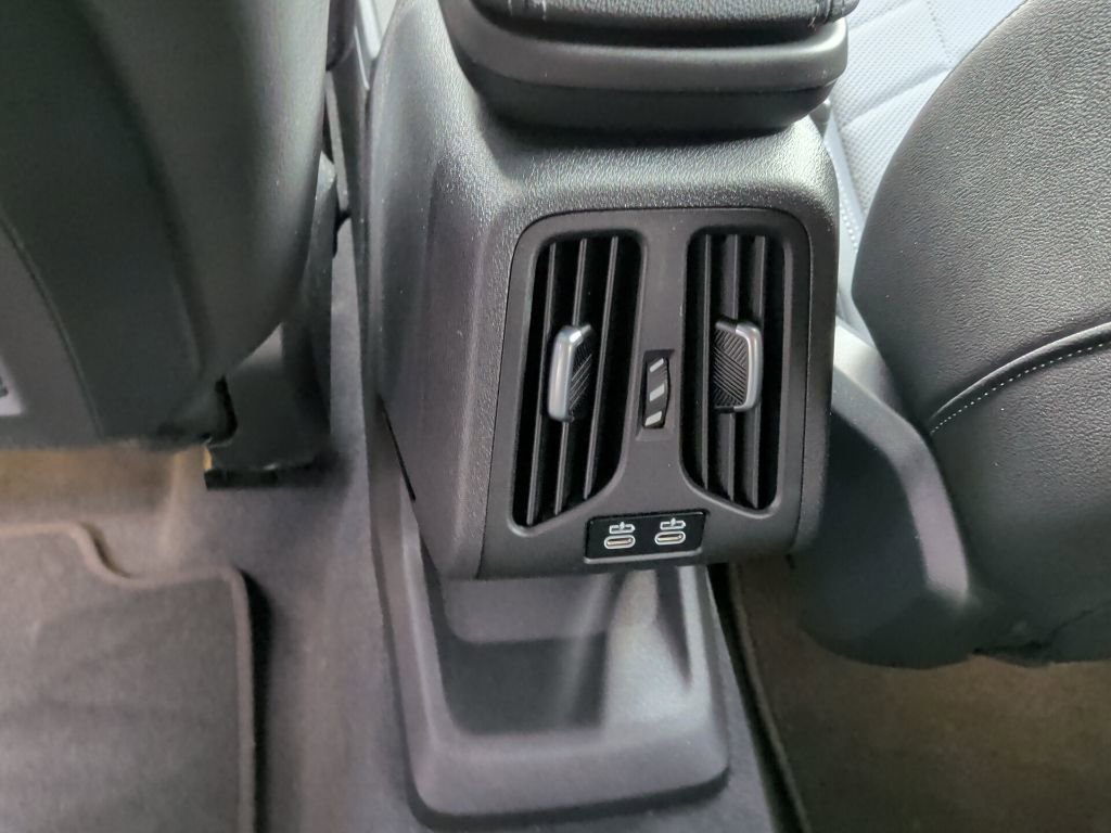 Used 2023 BMW X1 xDrive28i w/ Premium Package image 13