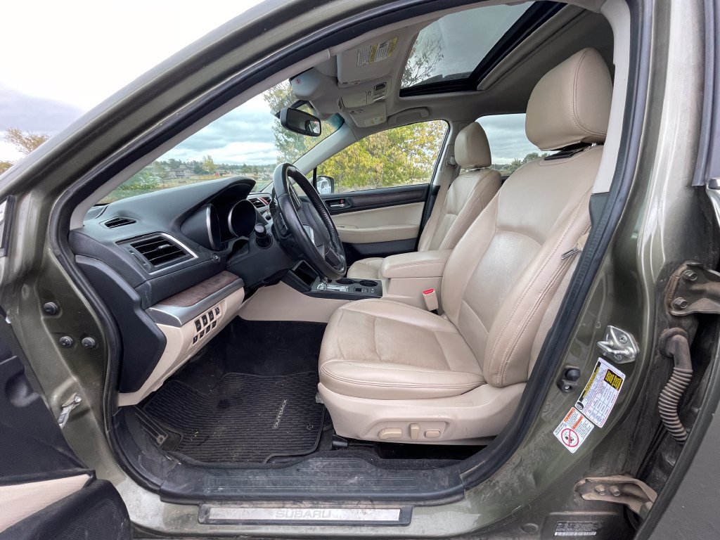 Used 2015 Subaru Outback 2.5i Limited AWD/4WD image 3