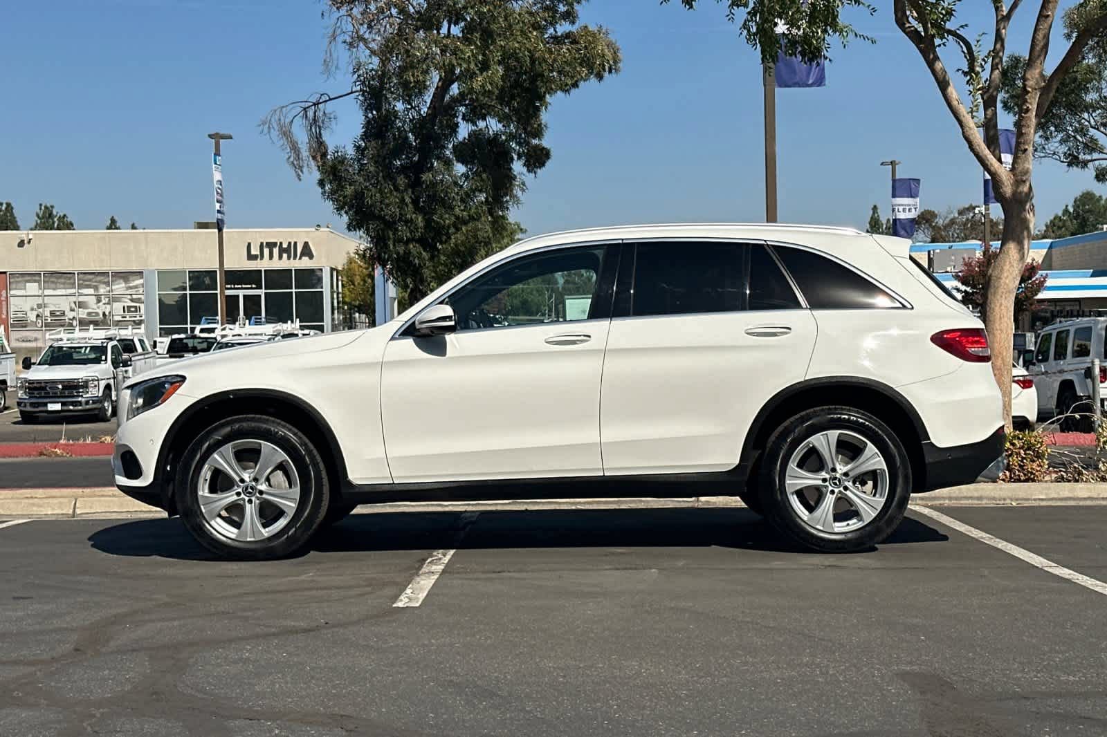 Used 2018 Mercedes-Benz GLC 300 4MATIC image 6