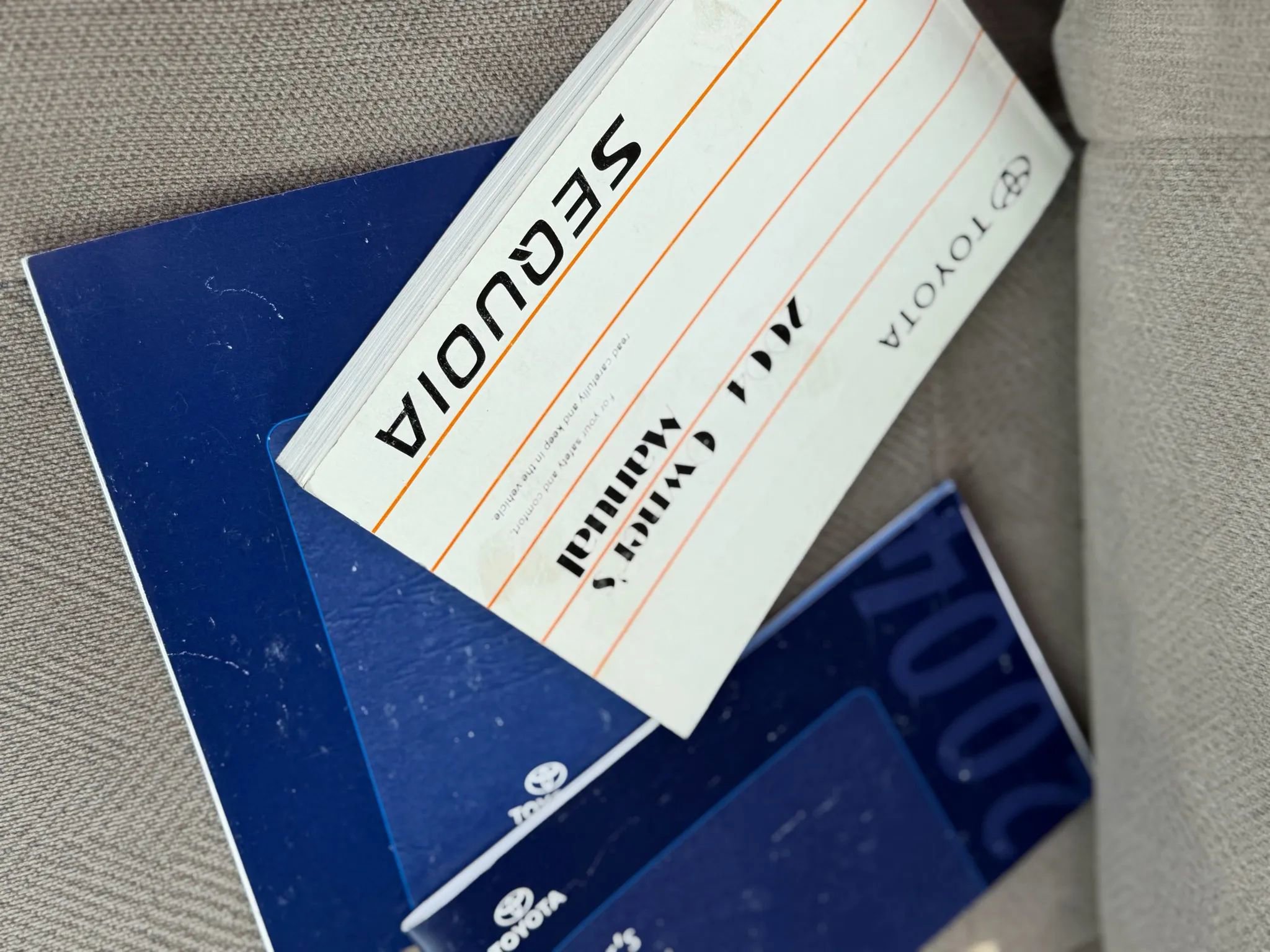 Used 2004 Toyota Sequoia SR5 image 25