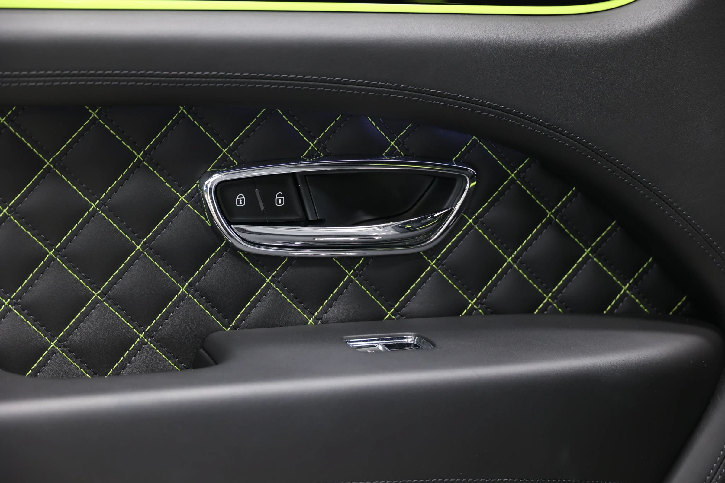 Used 2023 Bentley Bentayga AWD/4WD image 51