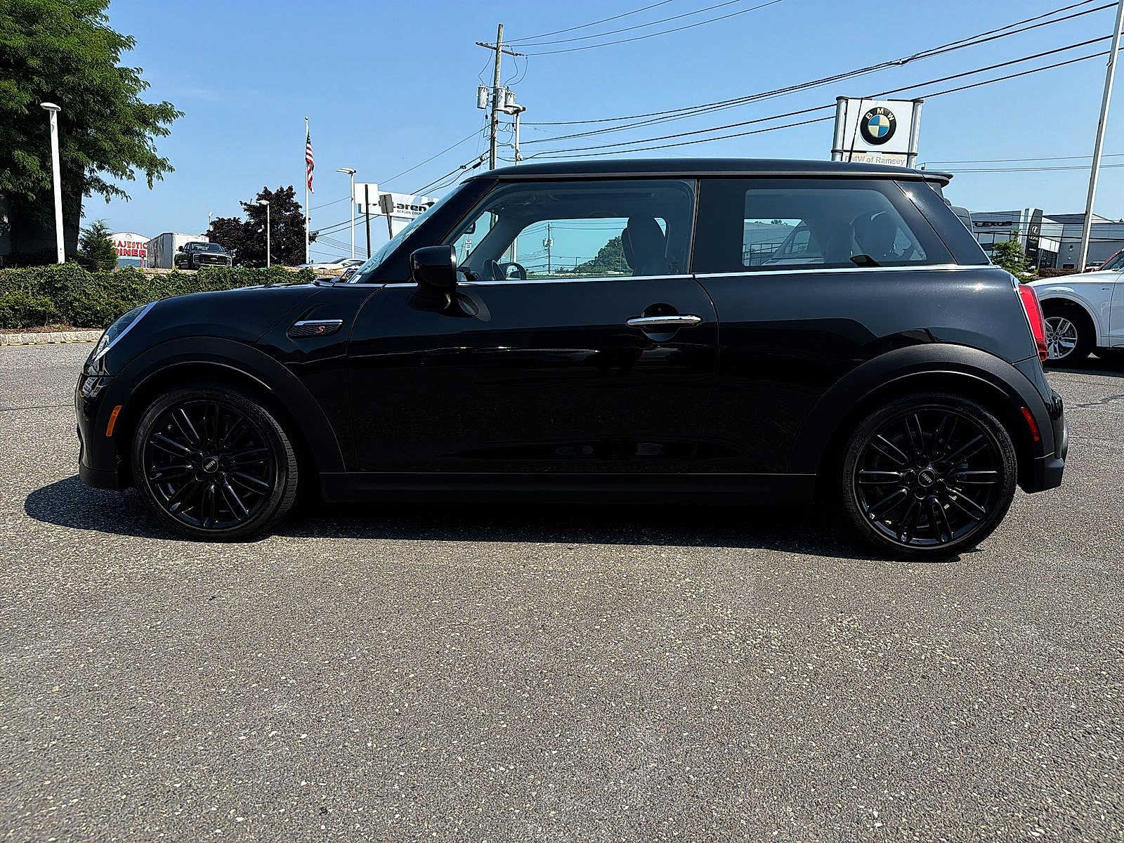Used 2023 MINI Cooper S FWD image 11