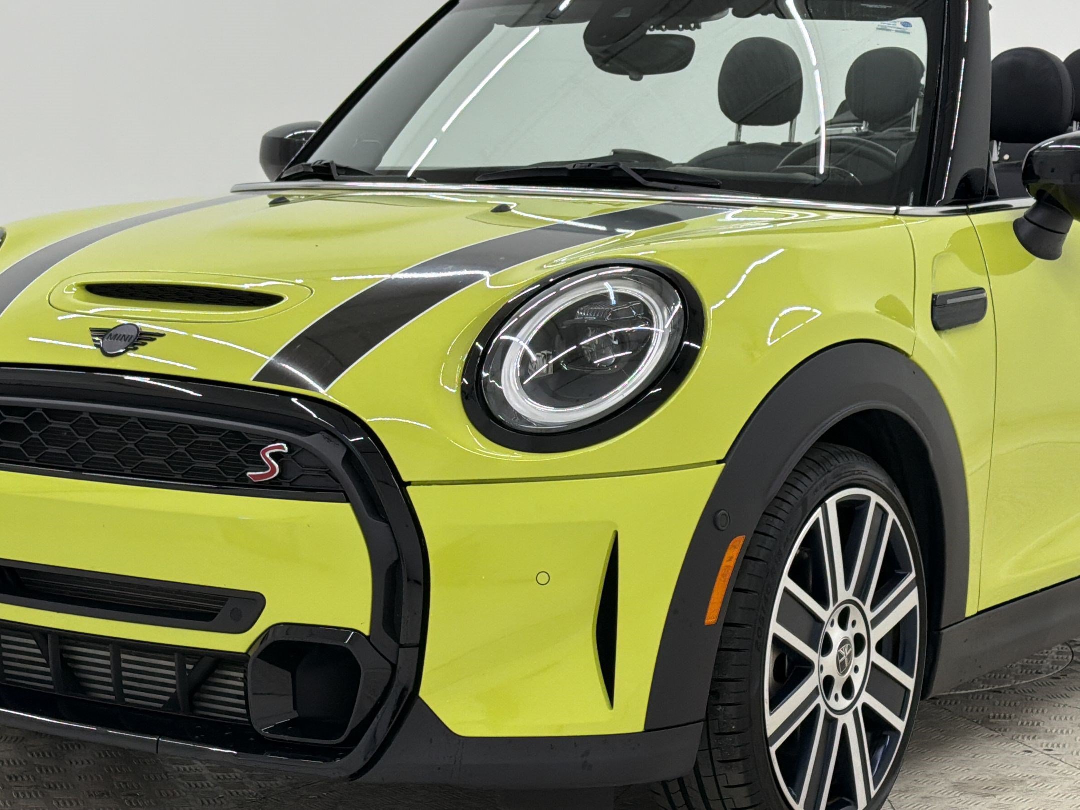 Used 2023 MINI Cooper S FWD image 17