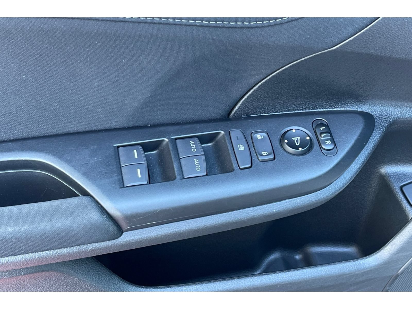 Used 2021 Honda Civic EX image 12