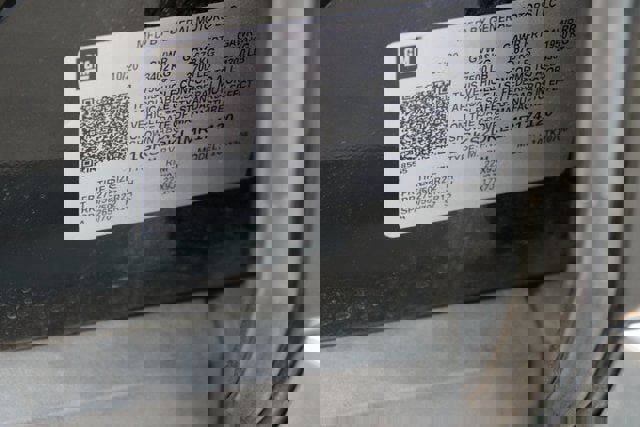 Used 2021 GMC Yukon Denali w/ Denali Premium Package image 35