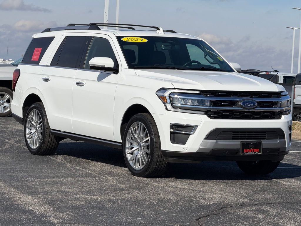 Used 2024 Ford Expedition Limited image 2