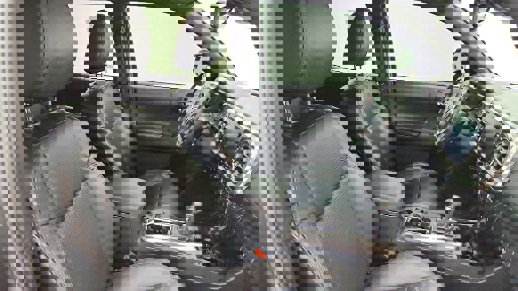 Used 2023 Toyota Tacoma Limited image 21