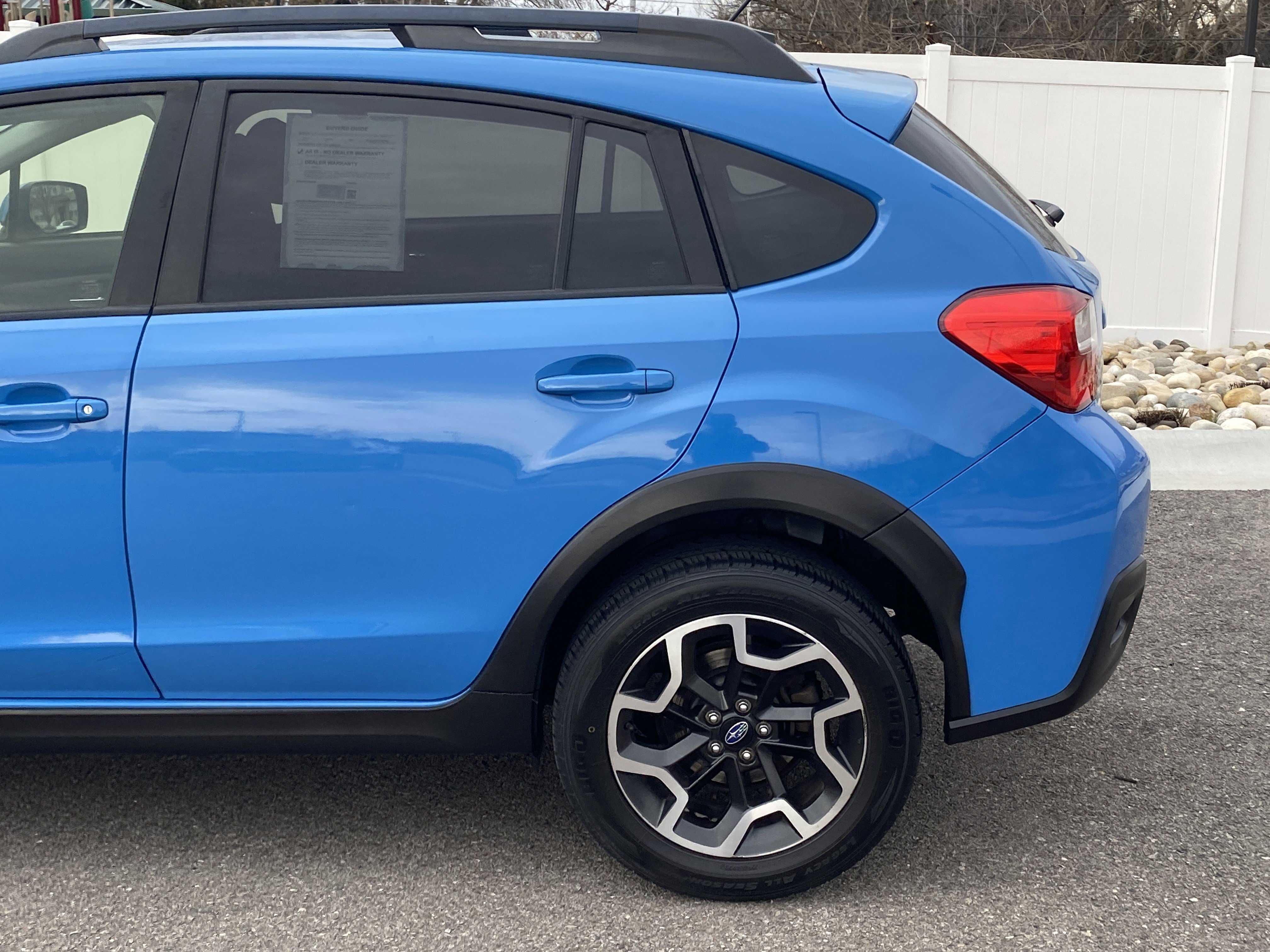 Used 2016 Subaru Crosstrek 2.0i Premium image 4
