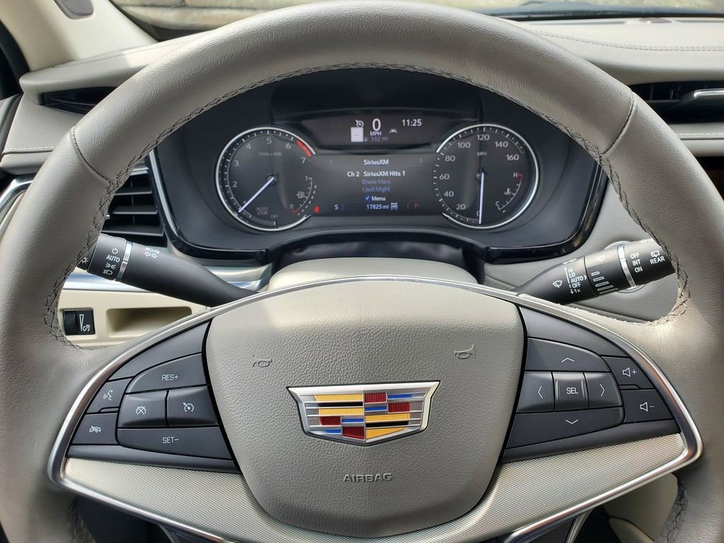 Certified 2023 Cadillac XT5 Premium Luxury w/ LPO, Floor Liner Package AWD/4WD image 28