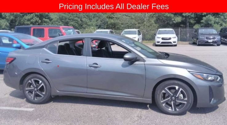 Used 2025 Nissan Sentra SV FWD image 1