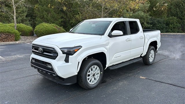 New 2025 Toyota Tacoma SR5 image 3