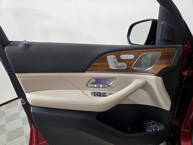 Certified 2025 Mercedes-Benz GLE 450e 4MATIC image 19