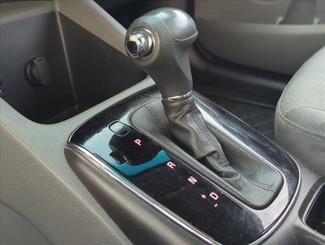 Used 2017 Kia Forte LX image 16