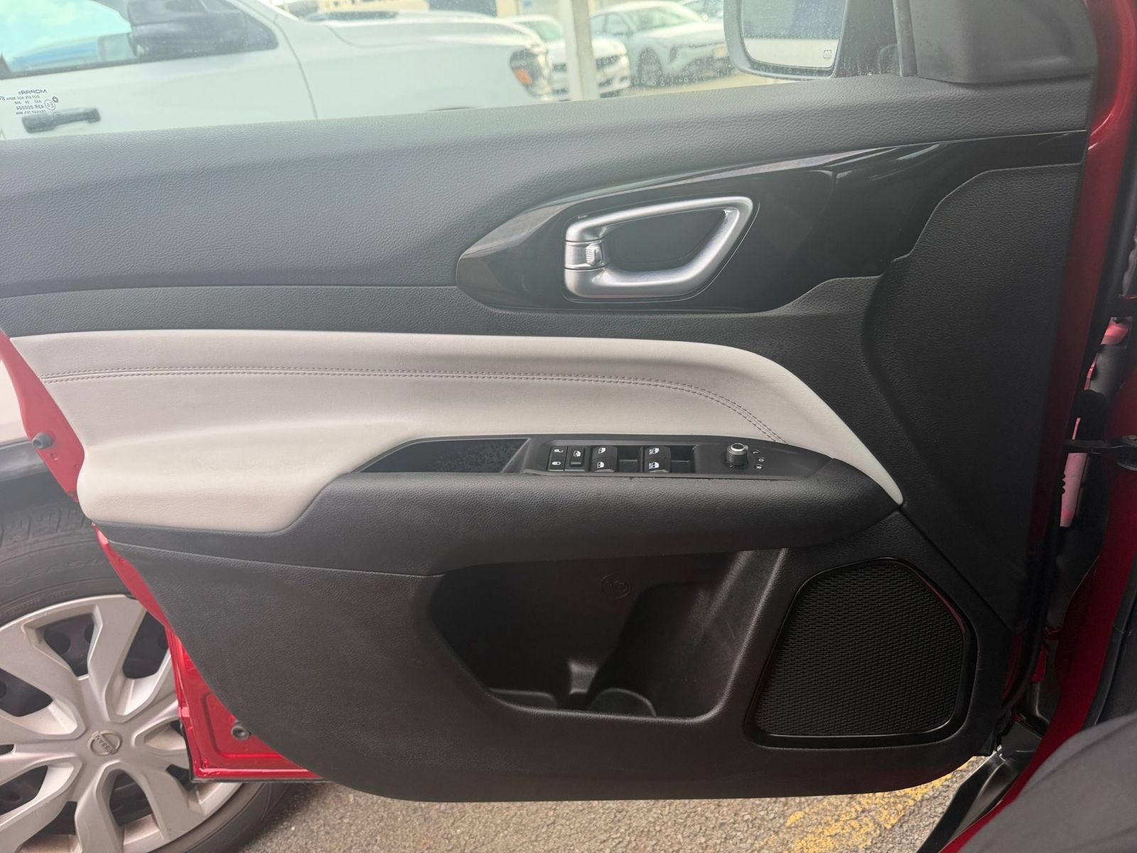 Used 2025 Jeep Compass Limited AWD/4WD image 18
