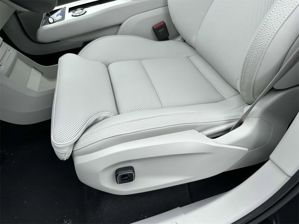 New 2025 Volvo EX90 Ultra image 15