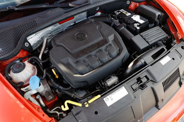 Used 2018 Volkswagen Beetle 2.0T S image 48