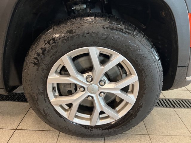 Used 2021 Jeep Grand Cherokee L Limited image 9