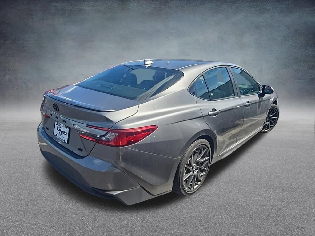 Used 2025 Toyota Camry SE w/ Convenience Package FWD image 9