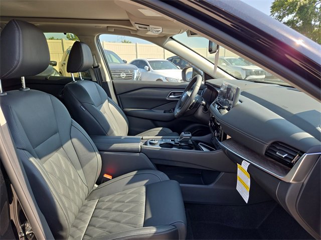 New 2026 Nissan Rogue Platinum w/ Platinum Premium Package image 15