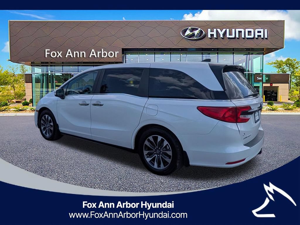 Used 2023 Honda Odyssey EX-L image 3