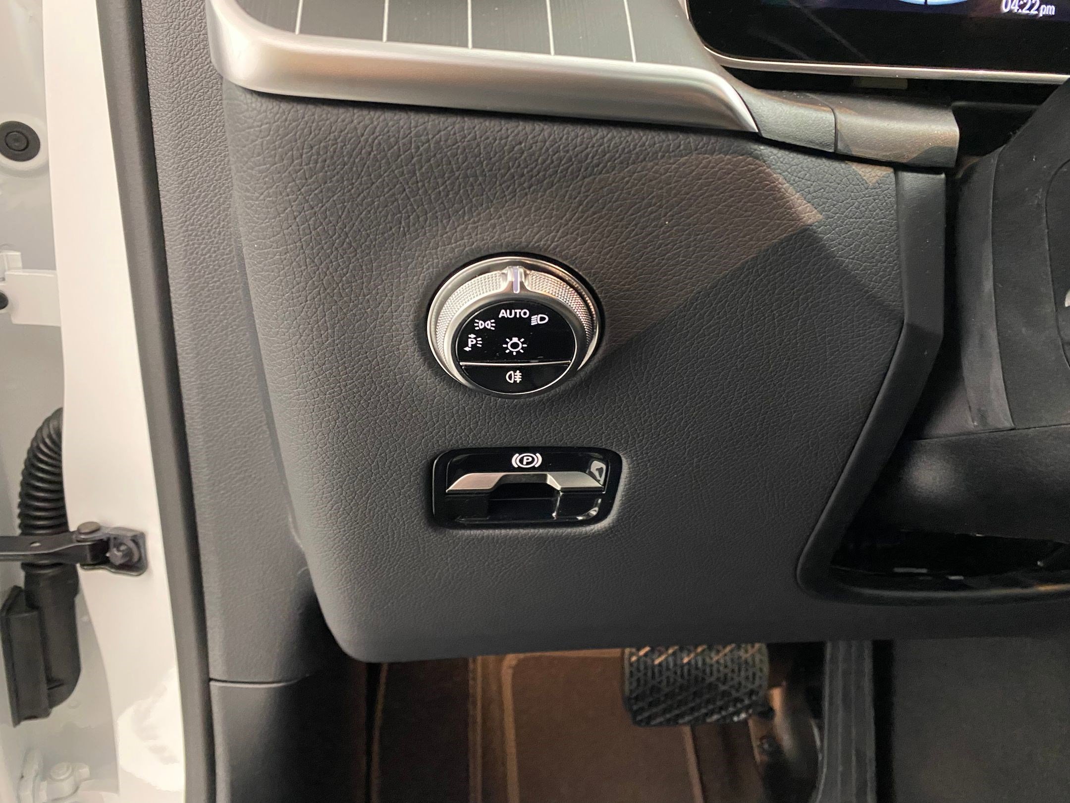 Used 2026 Mercedes-Benz GLC 300 4MATIC image 18