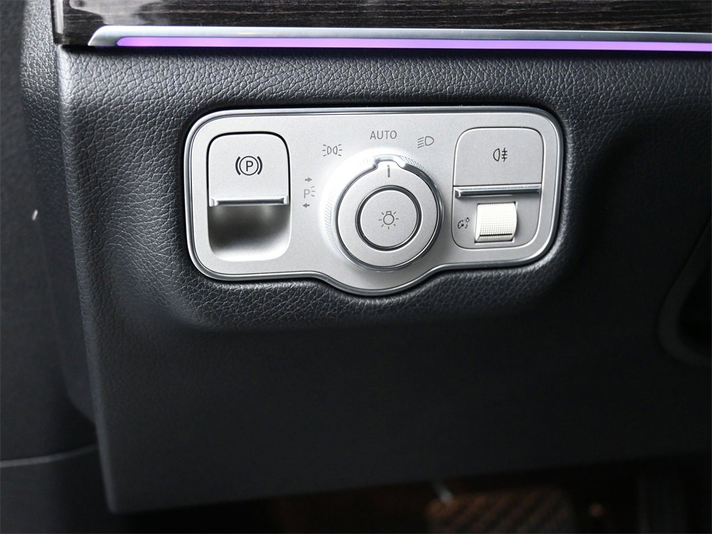 Used 2022 Mercedes-Benz GLE 350 GLE 350 w/ Premium Package image 6