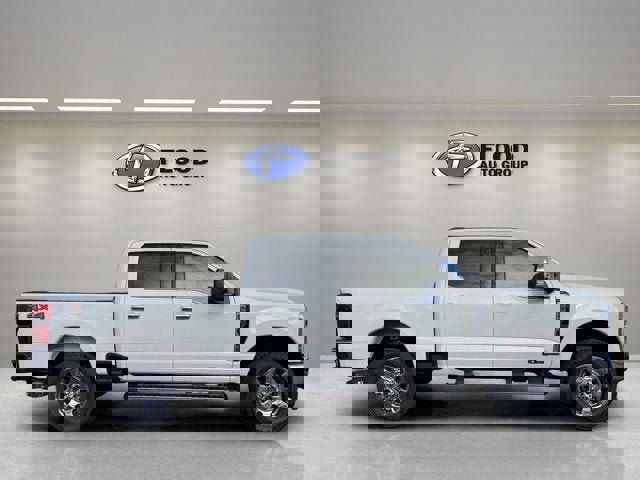 New 2026 Ford F350 XLT w/ XLT Premium Package image 4