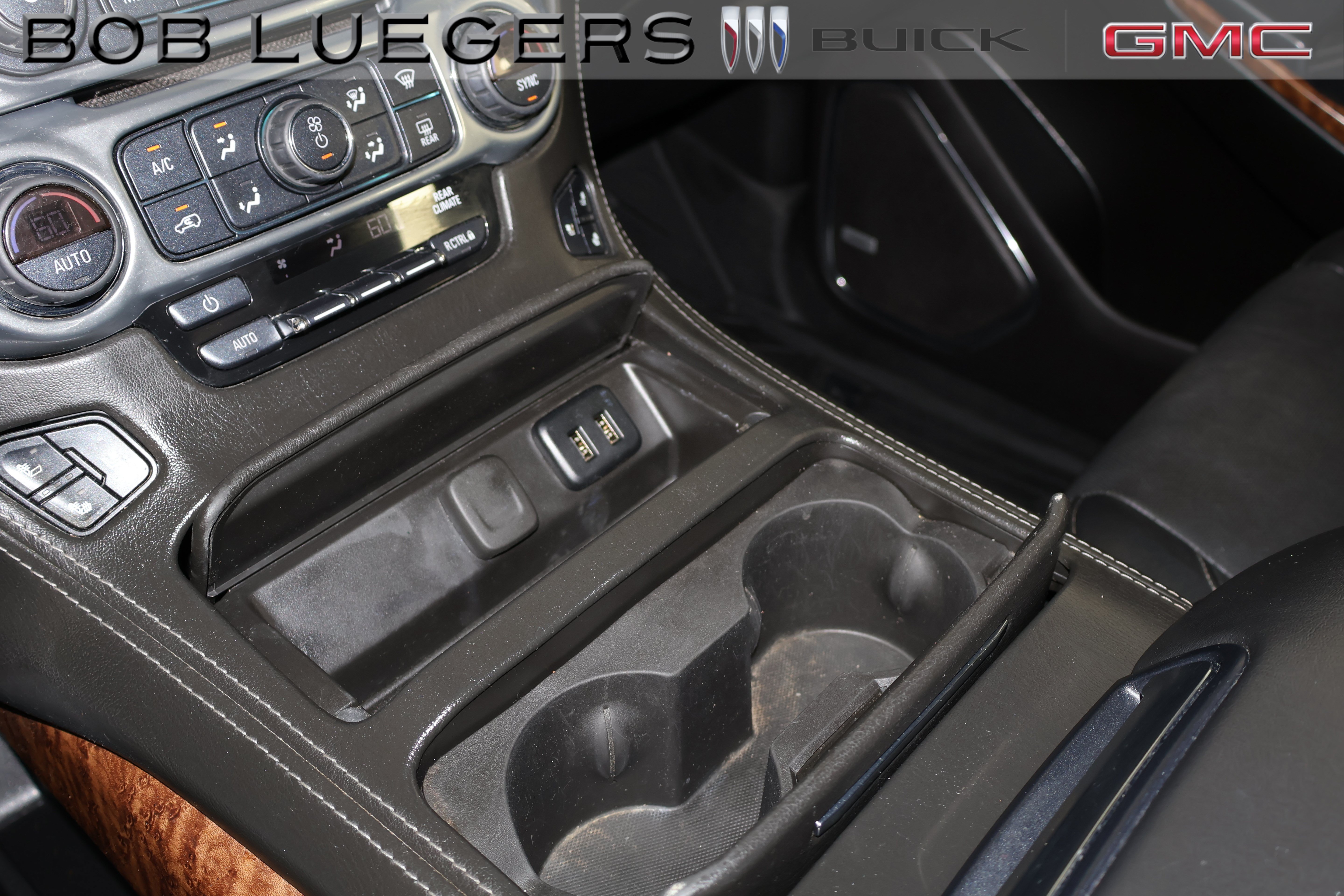 Used 2020 Chevrolet Tahoe Premier AWD/4WD image 22