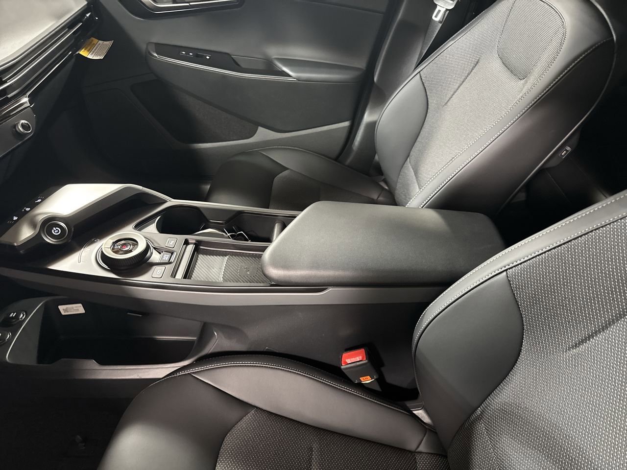 New 2025 Kia EV6 Light w/ Light LR Technology Package image 26