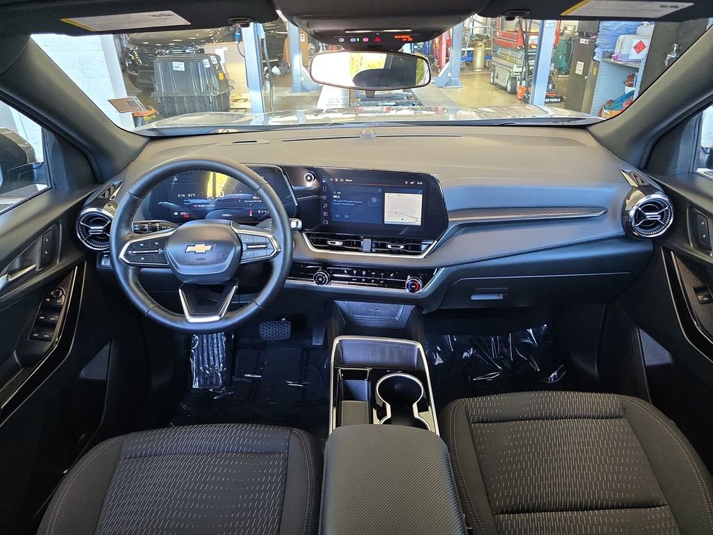 New 2025 Chevrolet Equinox LT image 22