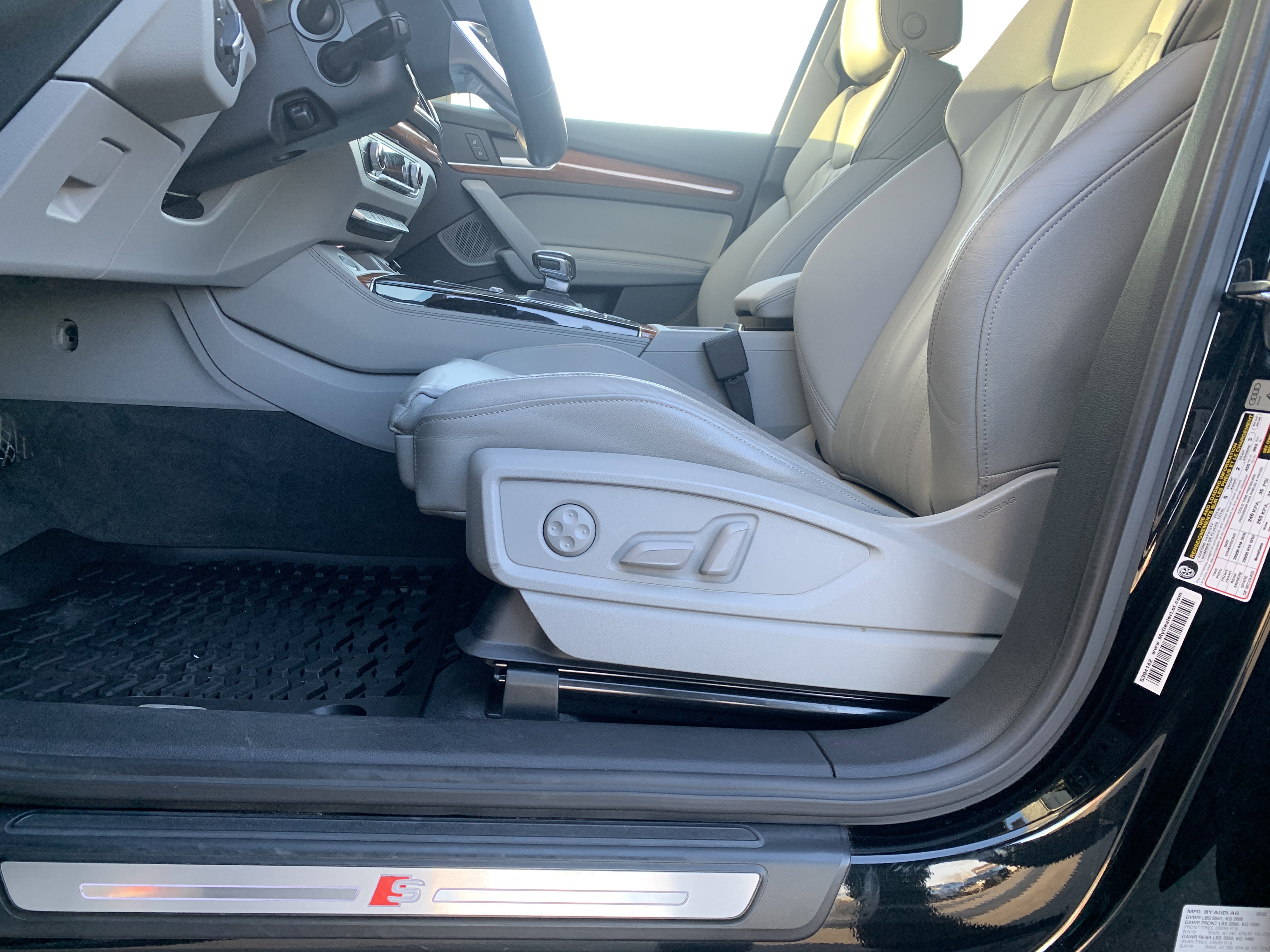 Certified 2022 Audi Q5 e Premium Plus w/ Premium Plus Package image 18