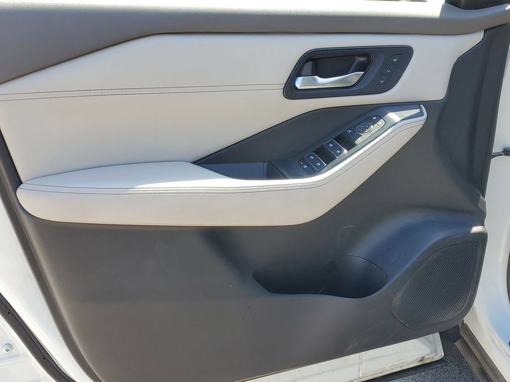 Used 2023 Nissan Rogue SL w/ SL Premium Package AWD/4WD image 20