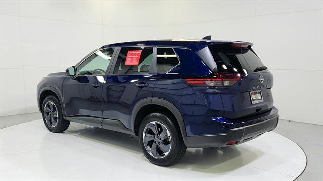 Certified 2025 Nissan Rogue SV image 6