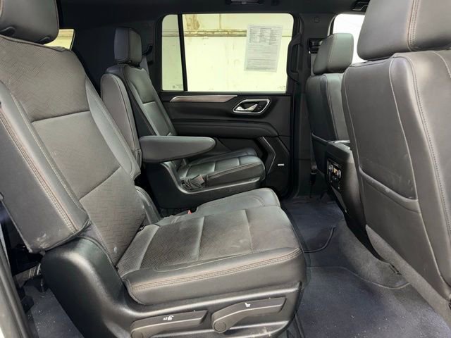 Used 2023 Chevrolet Suburban High Country AWD/4WD image 15