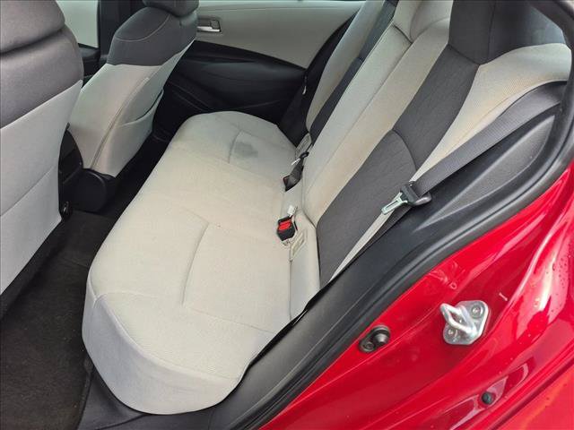 Used 2020 Toyota Corolla LE FWD image 17