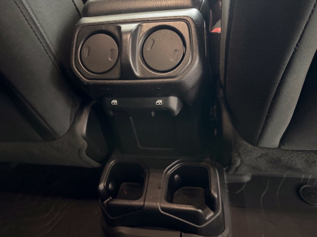 Used 2019 Jeep Wrangler Unlimited Sport S AWD/4WD image 27