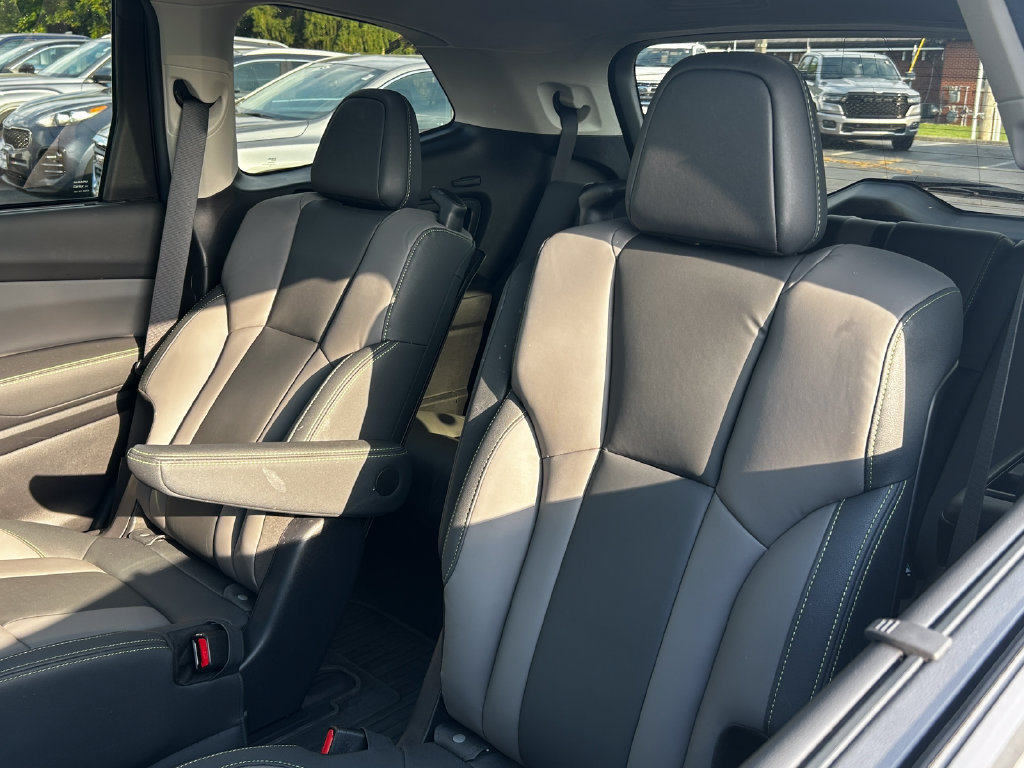 Used 2023 Subaru Ascent Onyx Edition Limited AWD/4WD image 28