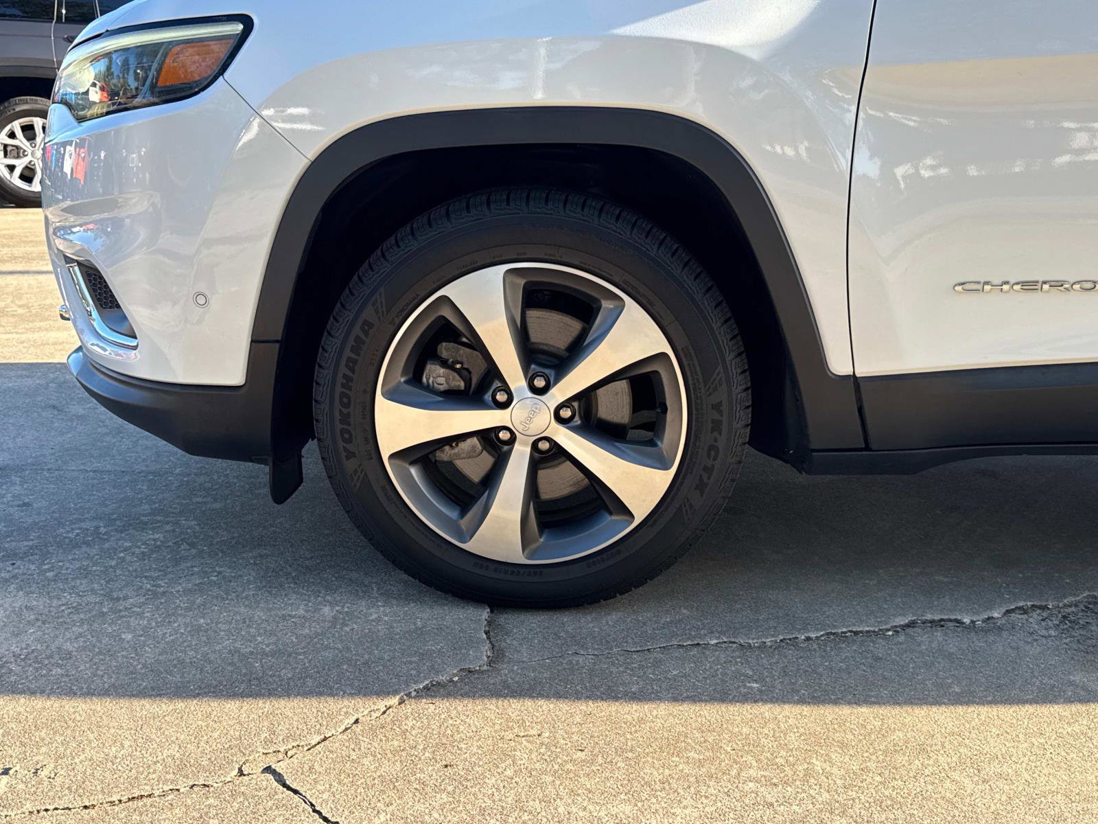 Certified 2021 Jeep Cherokee Limited w/ Elite Package image 10
