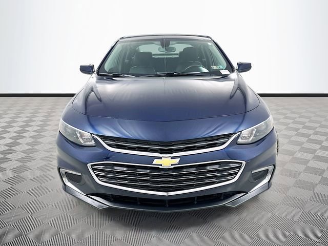 Used 2018 Chevrolet Malibu LT image 2