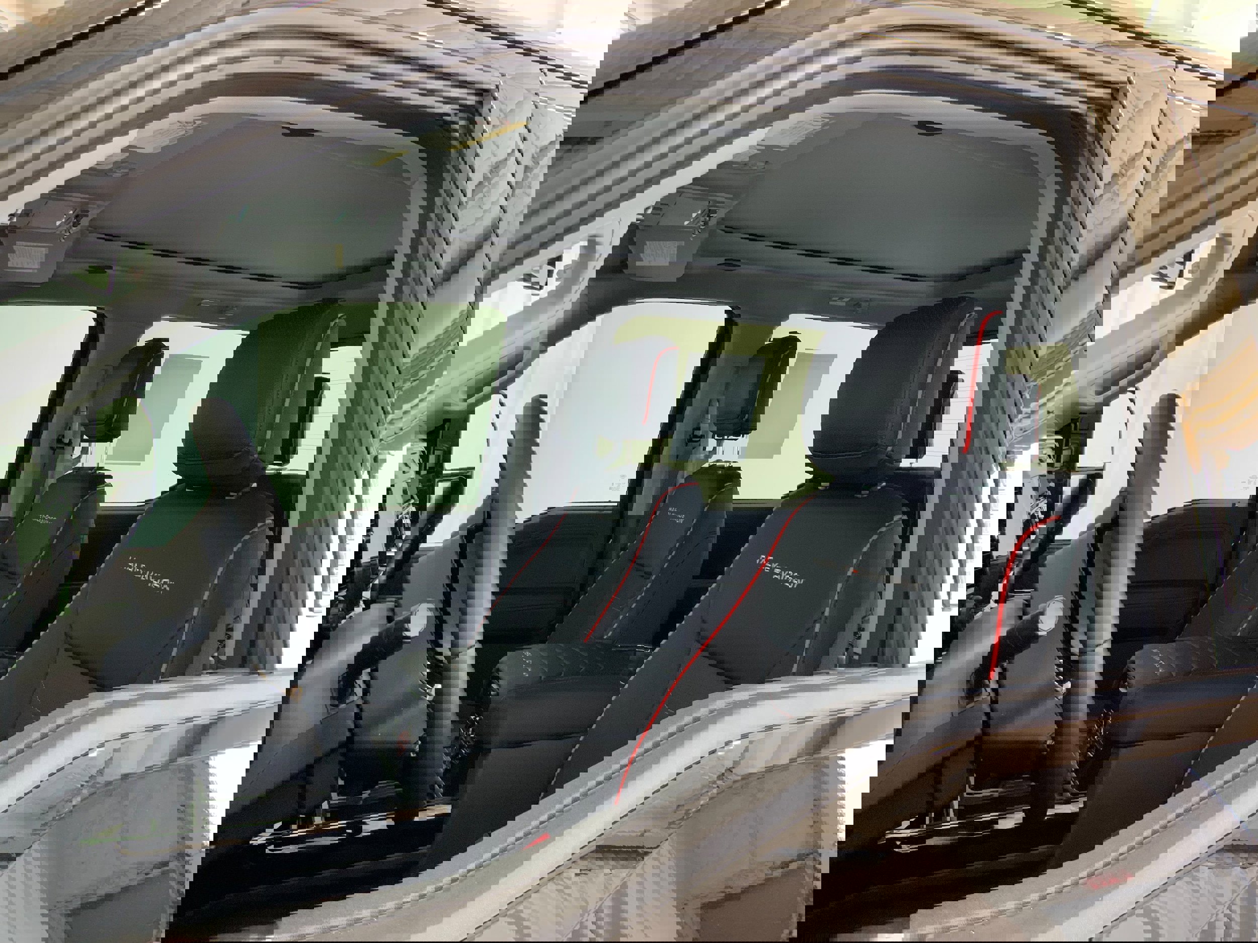 New 2026 Ford F250 Lariat w/ Black Appearance Package image 10