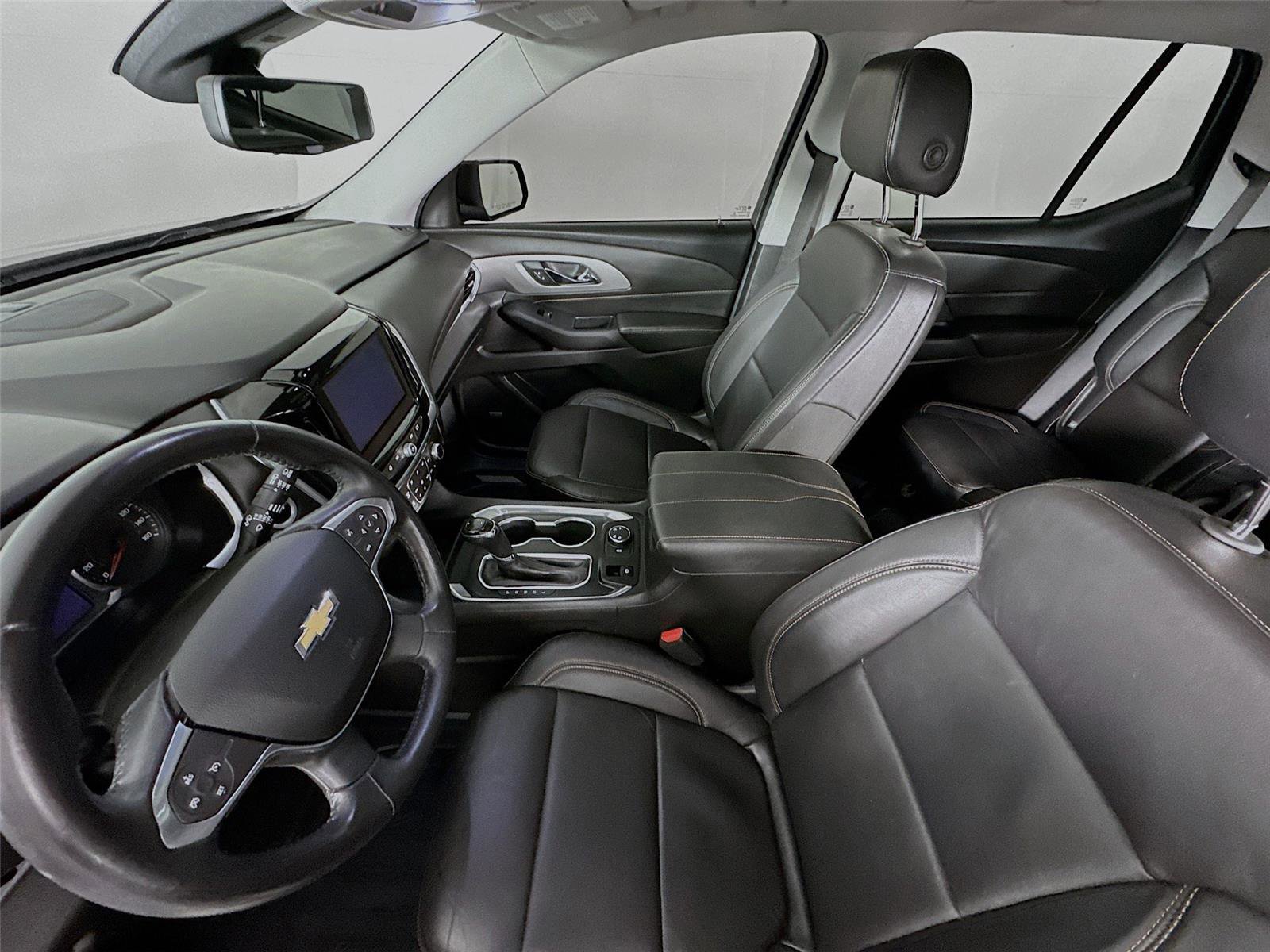 Used 2018 Chevrolet Traverse LT image 11