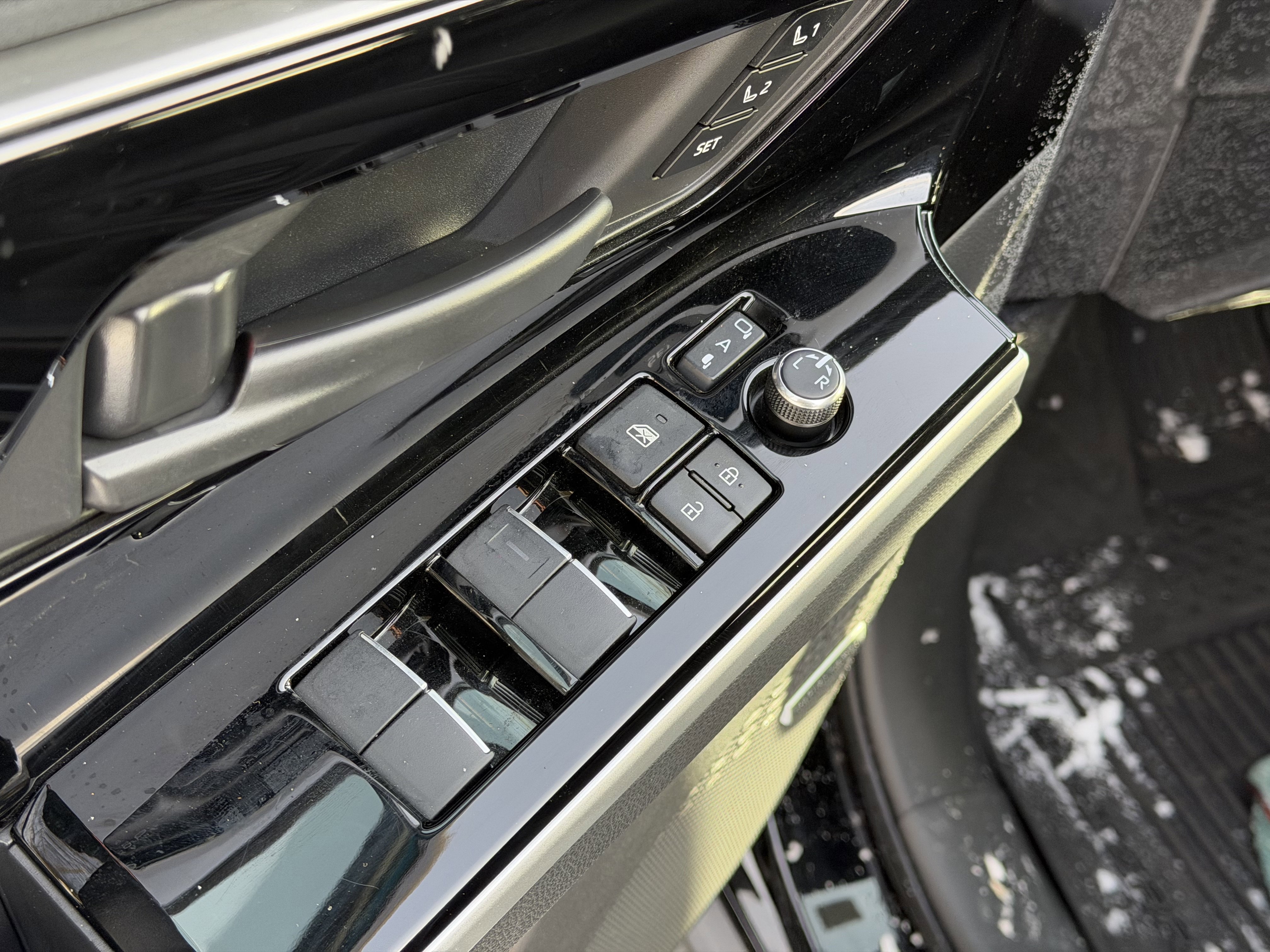 Used 2024 Subaru Solterra Touring w/ Touring Package image 22