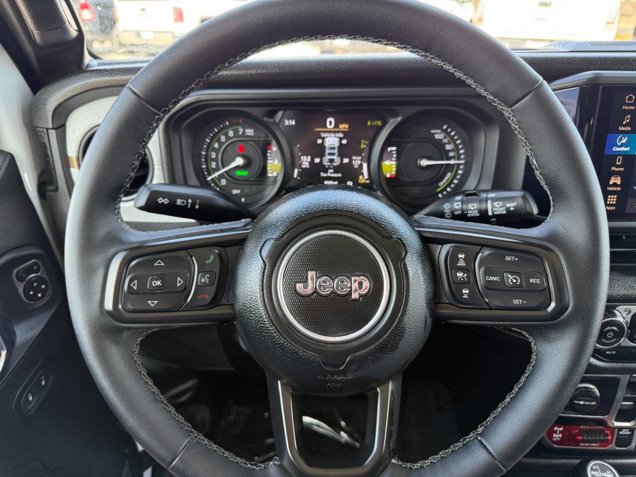 Used 2025 Jeep Wrangler Unlimited Sport S 4xe AWD/4WD image 35