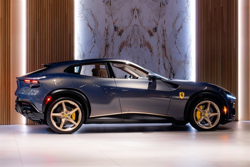 Used 2025 Ferrari Purosangue AWD/4WD image 4
