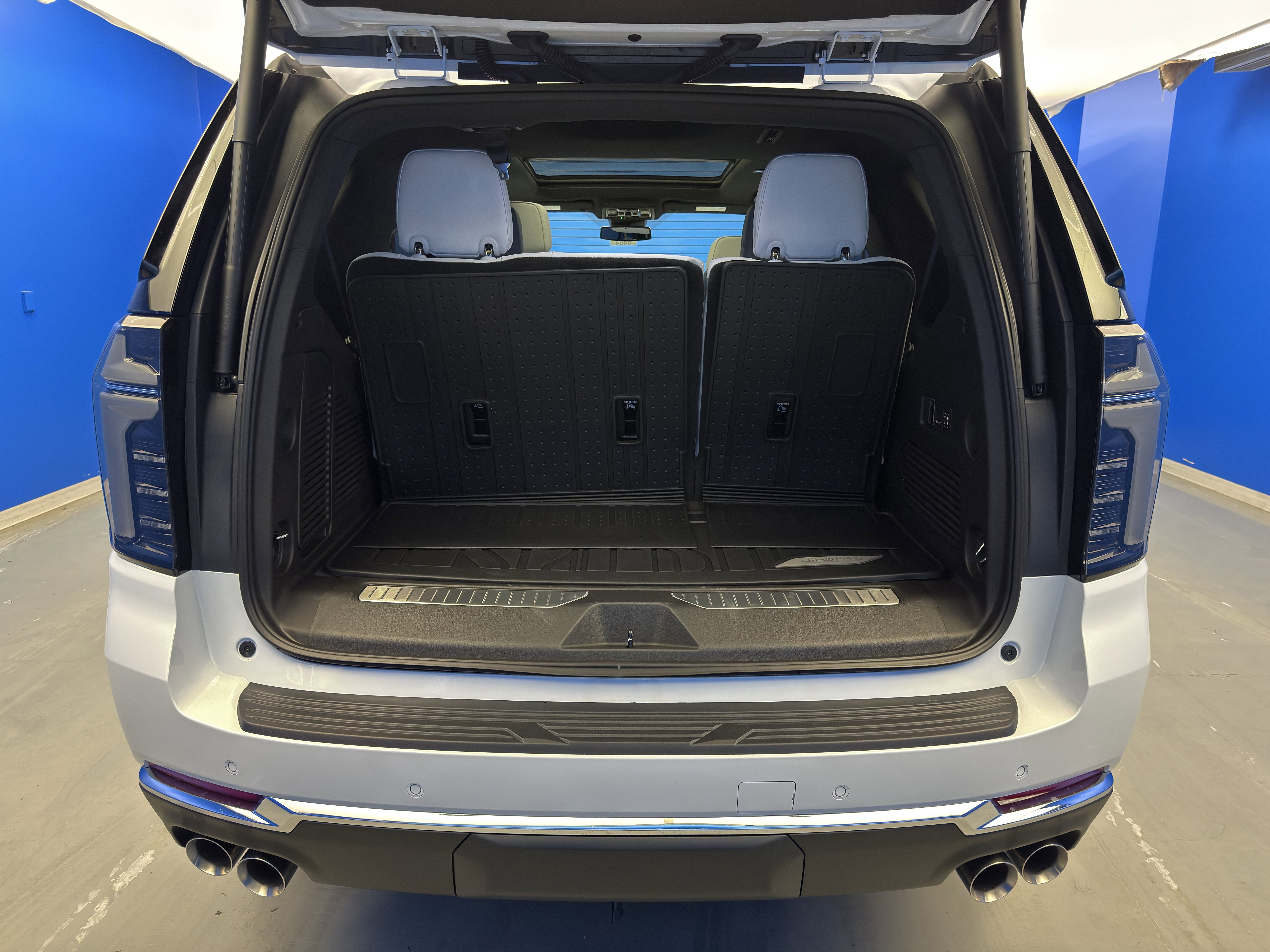 New 2026 Chevrolet Tahoe Premier w/ Sun And Tow Package image 32
