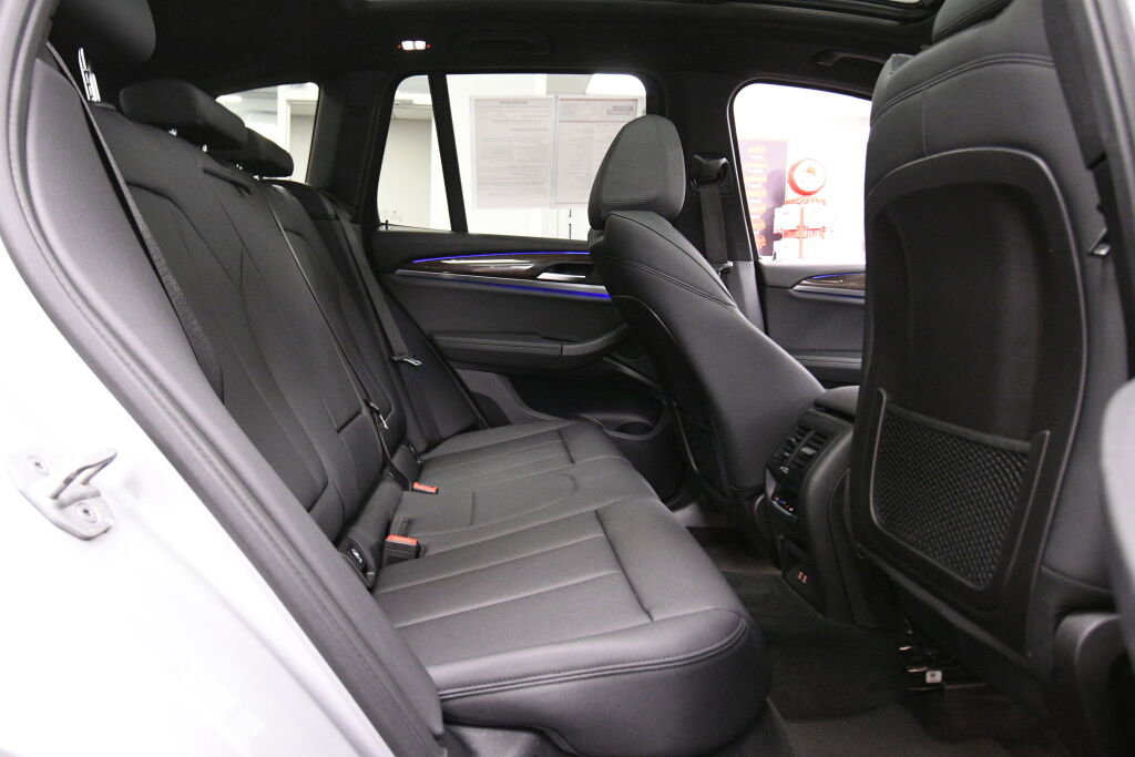 Used 2021 BMW X3 xDrive30i w/ Convenience Package (ZC2) image 27